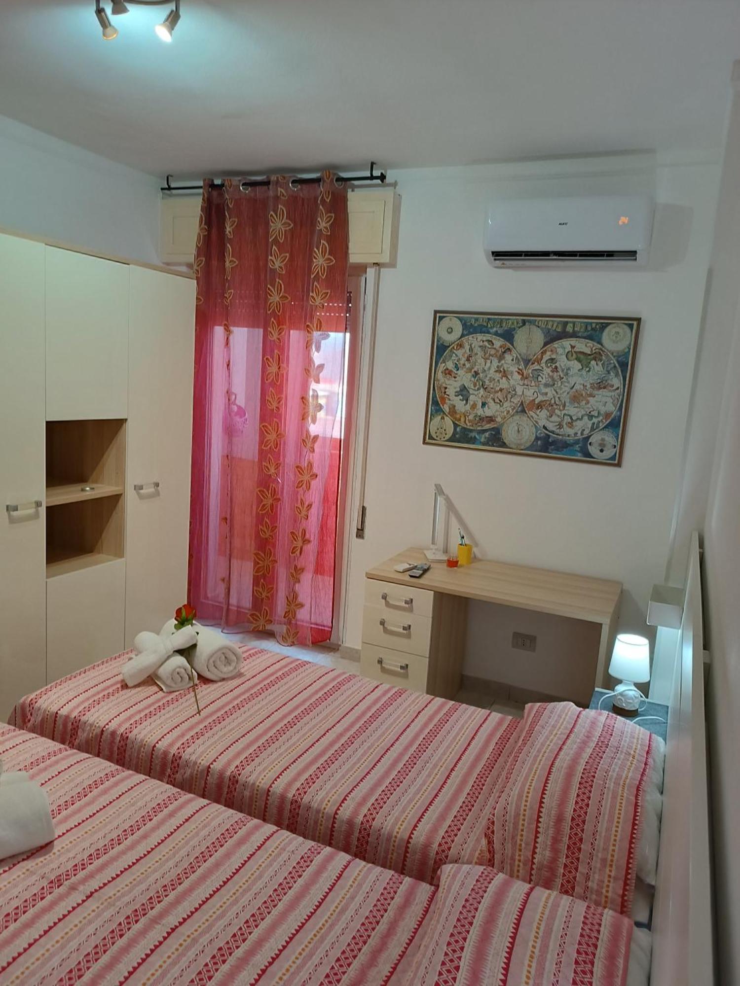 Апартаменты Ale'S House Монсеррато Экстерьер фото